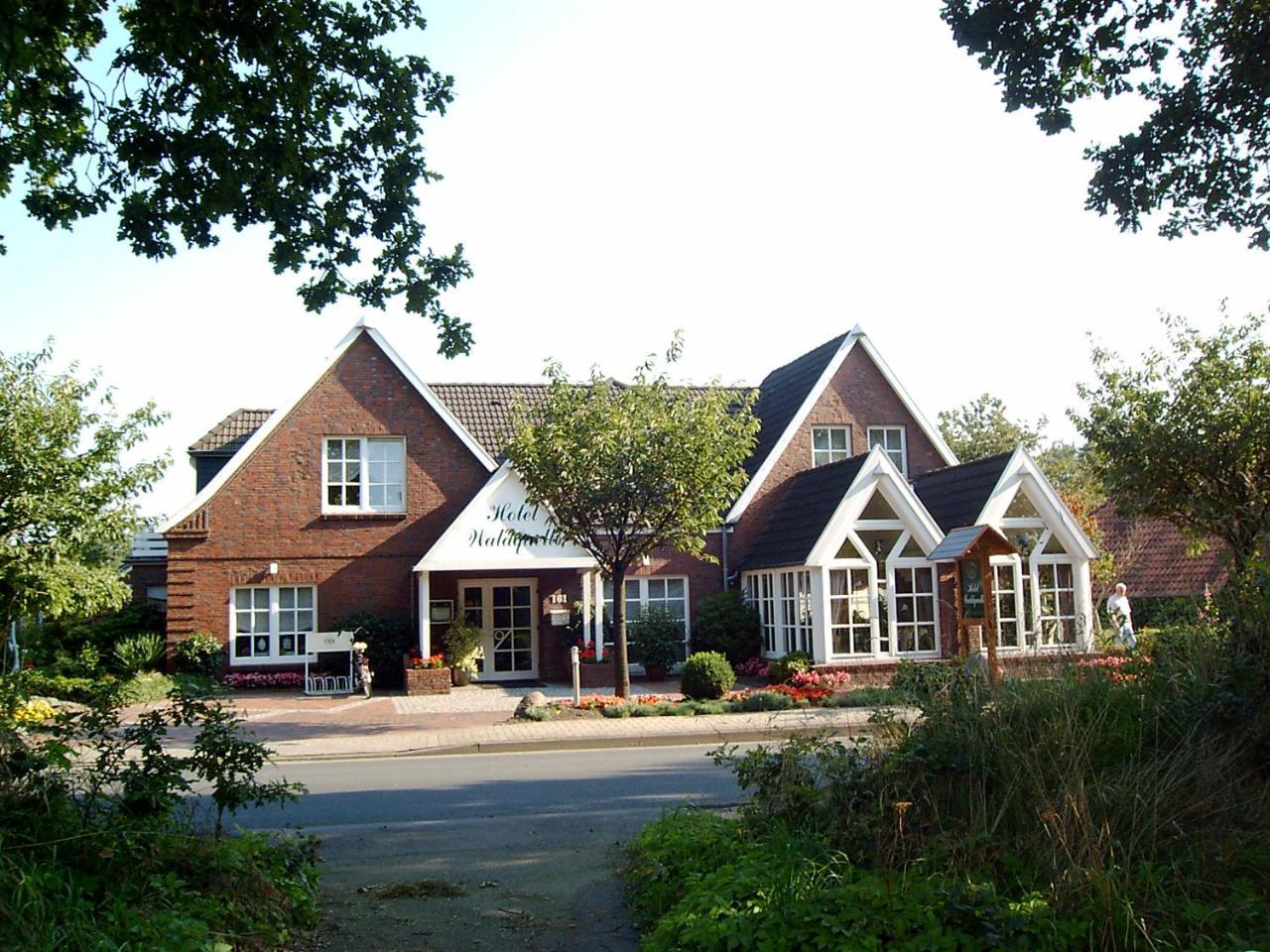Hotel Waldquelle Aurich Bagian luar foto