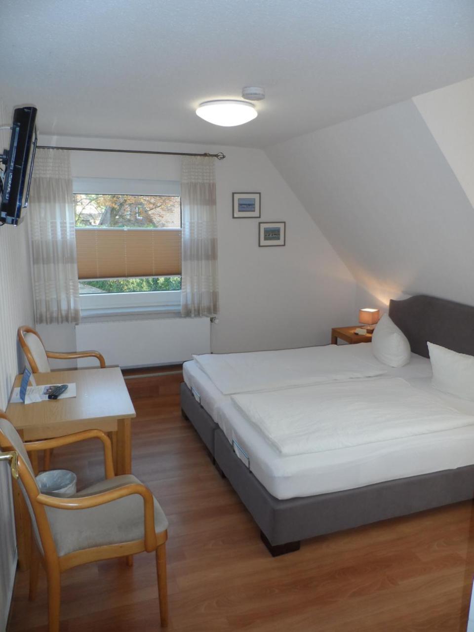 Hotel Waldquelle Aurich Bagian luar foto